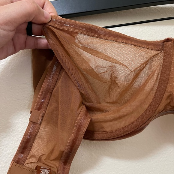 •SKIMS• Ultra Fine Mesh Strapless Bra Bronze Brown - Picture 3 of 3